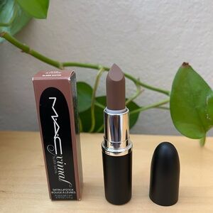 NIB MAC MACXIMAL SLEEK SATIN LIPSTICK Stone 838